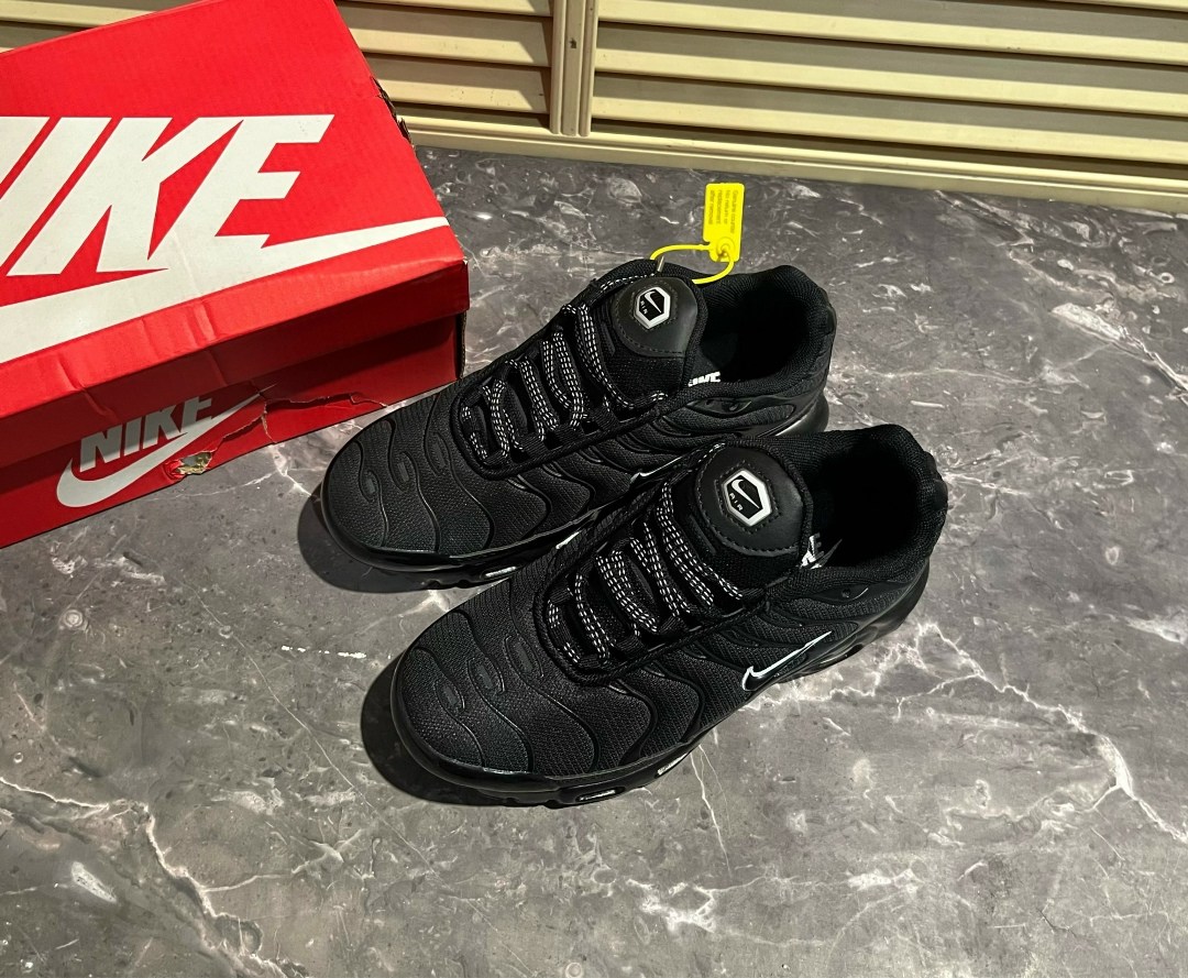 кроссовки nike air max tn plus,кроссовки nike air max tn plus мужские,кроссовки мужские nike air max tn,кроссовки nike air max tn,nike air max plus tn