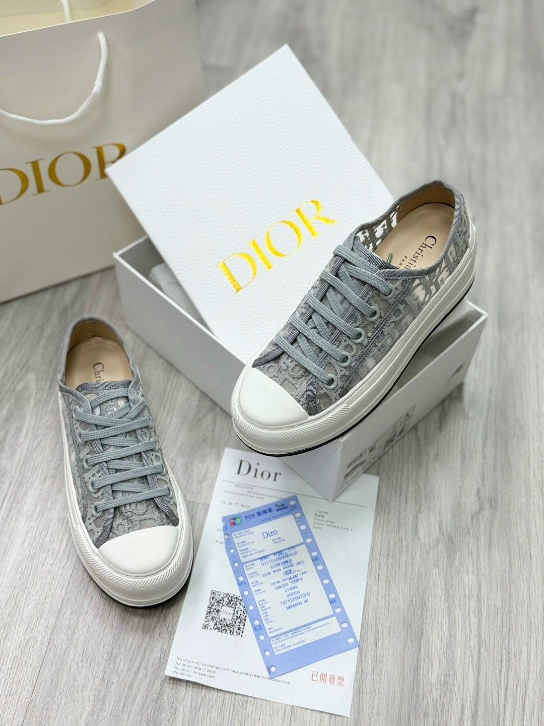 dior кроссовки,кеды christian dior,кеды диор,кеды dior,dior кеды женские