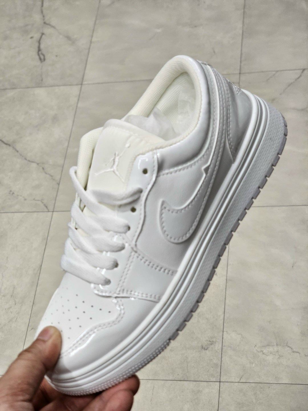 кроссовки,nike air jordan 1 retro high og,nike air jordan 1 retro high,air jordan 1 retro high og,nike air jordan 1 low