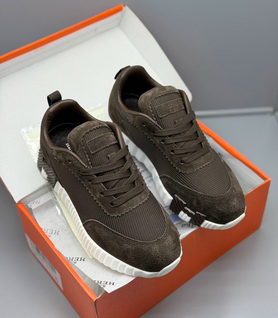 кроссовки hermes,hermes кроссовки мужские,мужские кроссовки,,комбинированные кроссовки