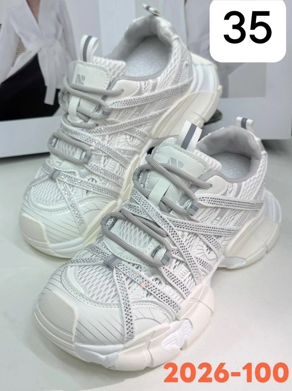 кроссовки balenciaga женские,женские кроссовки balenciaga блестящие со стразами,кроссовки баленсиага,,кроссовки balenciaga женские со стразами