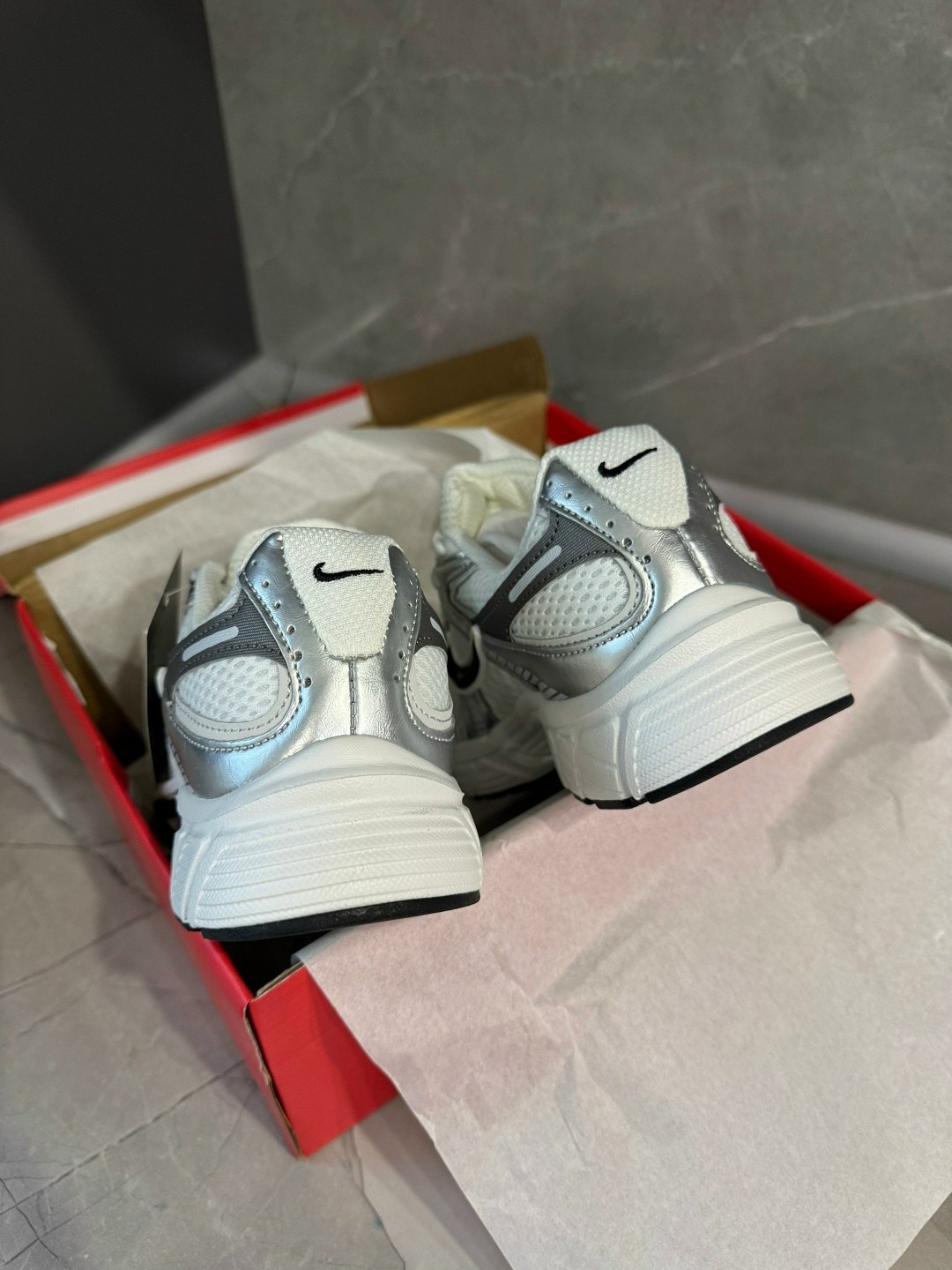 nike кроссовки,кроссовки v5 rnr nike,кроссовки nike v5 rnr white black silver,кроссовки nike v 5 rnr,женские кроссовки nike