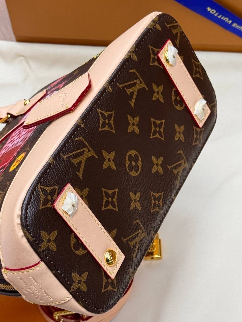 cумка louis vuitton,сумка женская louis vuitton,сумка луи виттон,сумка,сумка альма луи витон мультиколор