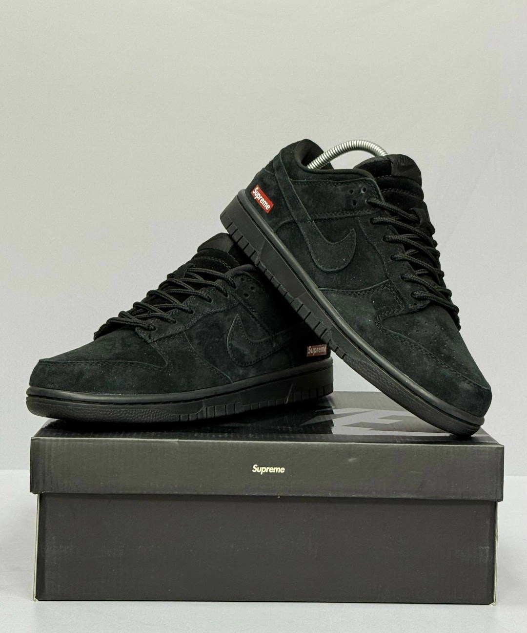nike air force 1 low black supreme,кроссовки nike air force 1 low x supreme "black",supreme x nike air force 1 low,кроссовки nike air force 1 supreme,nike air force 1 supreme