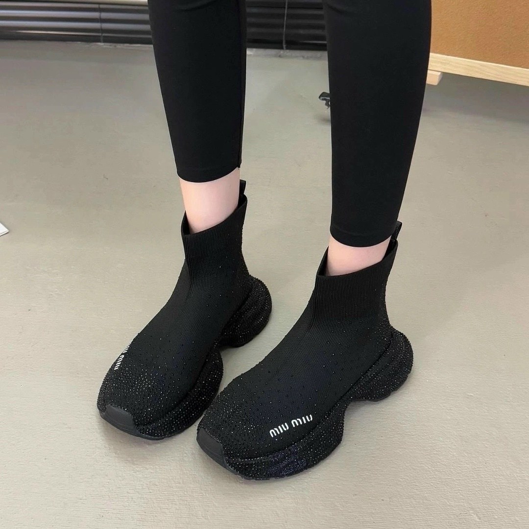 кроссовки-носки miu miu со стразами,кроссовки-носки со стразами balenciaga,женские кроссовки-носки miu miu,кроссовки женские balenciaga,кроссовки миу