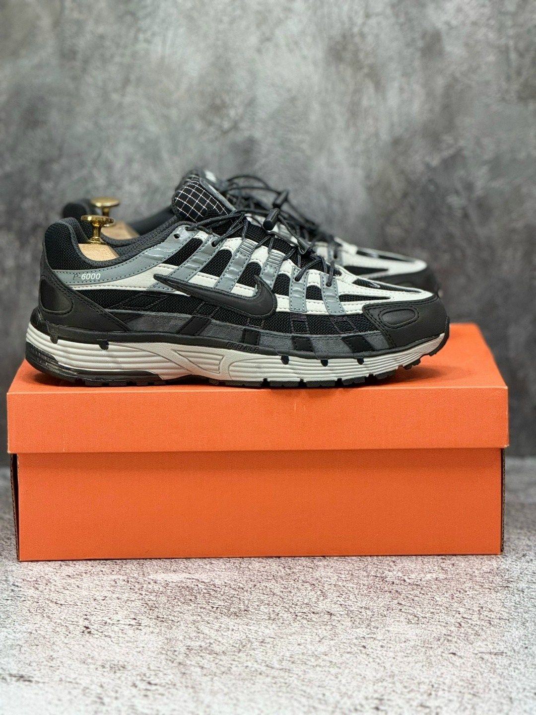 кроссовки мужские p-6000 с низким верхом черный серый nike,кроссовки nike p-6000,кроссовки nike p-6000 anthracite "smoke grey",кроссовки nike p-6000 premium anthracite smoke grey черный,кроссовки унис