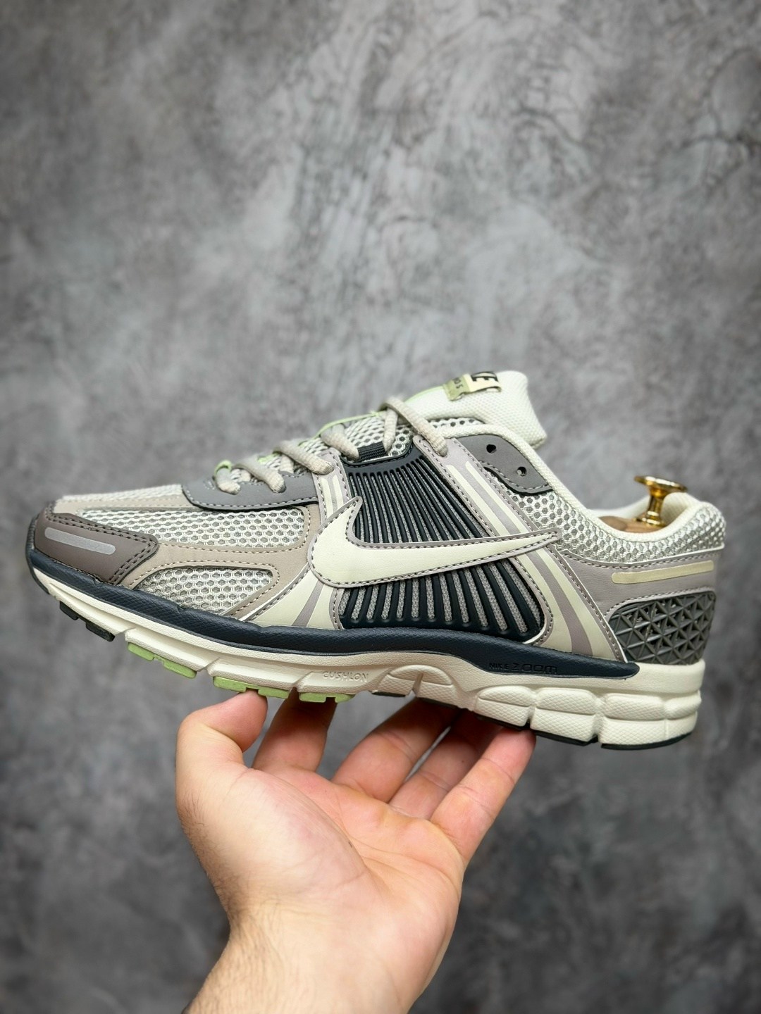 кроссовки nike zoom vomero 5,кроссовки nike air zoom vomero 5,nike air zoom vomero 5,кроссовки,nike zoom vomero 5 sp vast grey