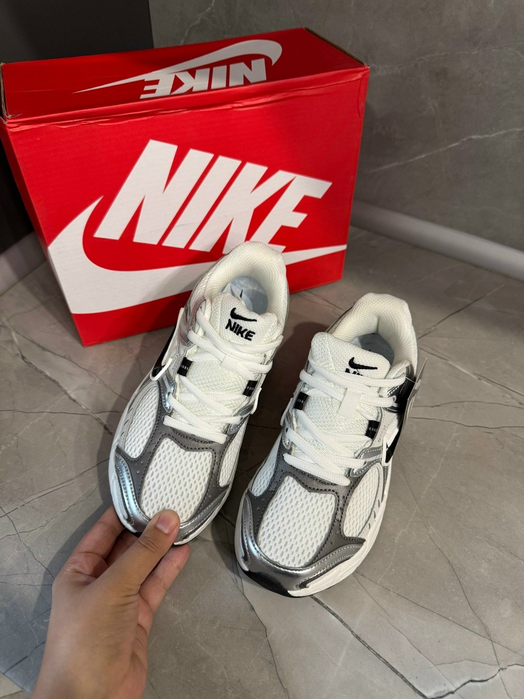 nike кроссовки,кроссовки v5 rnr nike,кроссовки nike v5 rnr white black silver,кроссовки nike v 5 rnr,женские кроссовки nike
