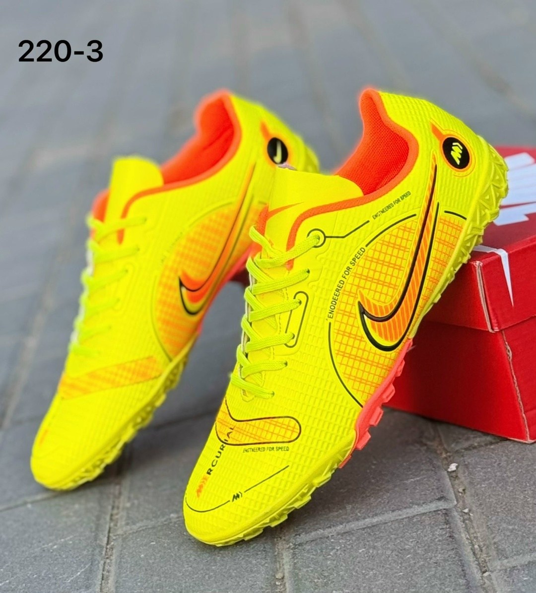 сороконожки nike mercurial,сороконожка для футбола,бутсы футбольные с шипами сороконожки,сороконожки nike,сороконожки найк аир зум