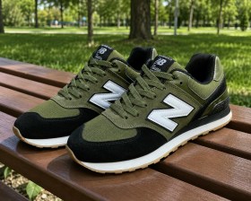 Кроссовки