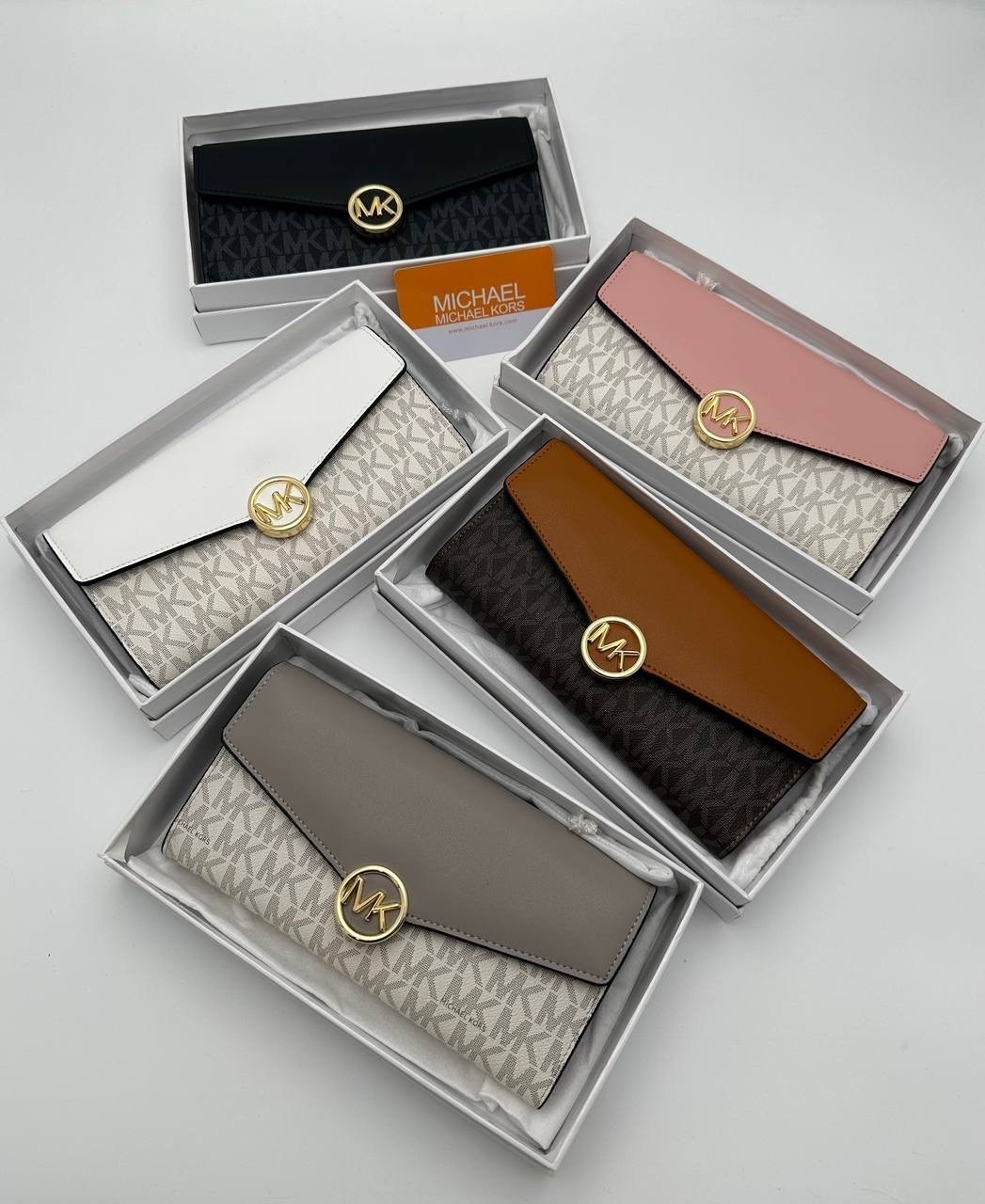 брендовый кошелек michael kors,michael kors кошелек,женские кошельки,стильный женский кошелек,michael kors кошелек женский