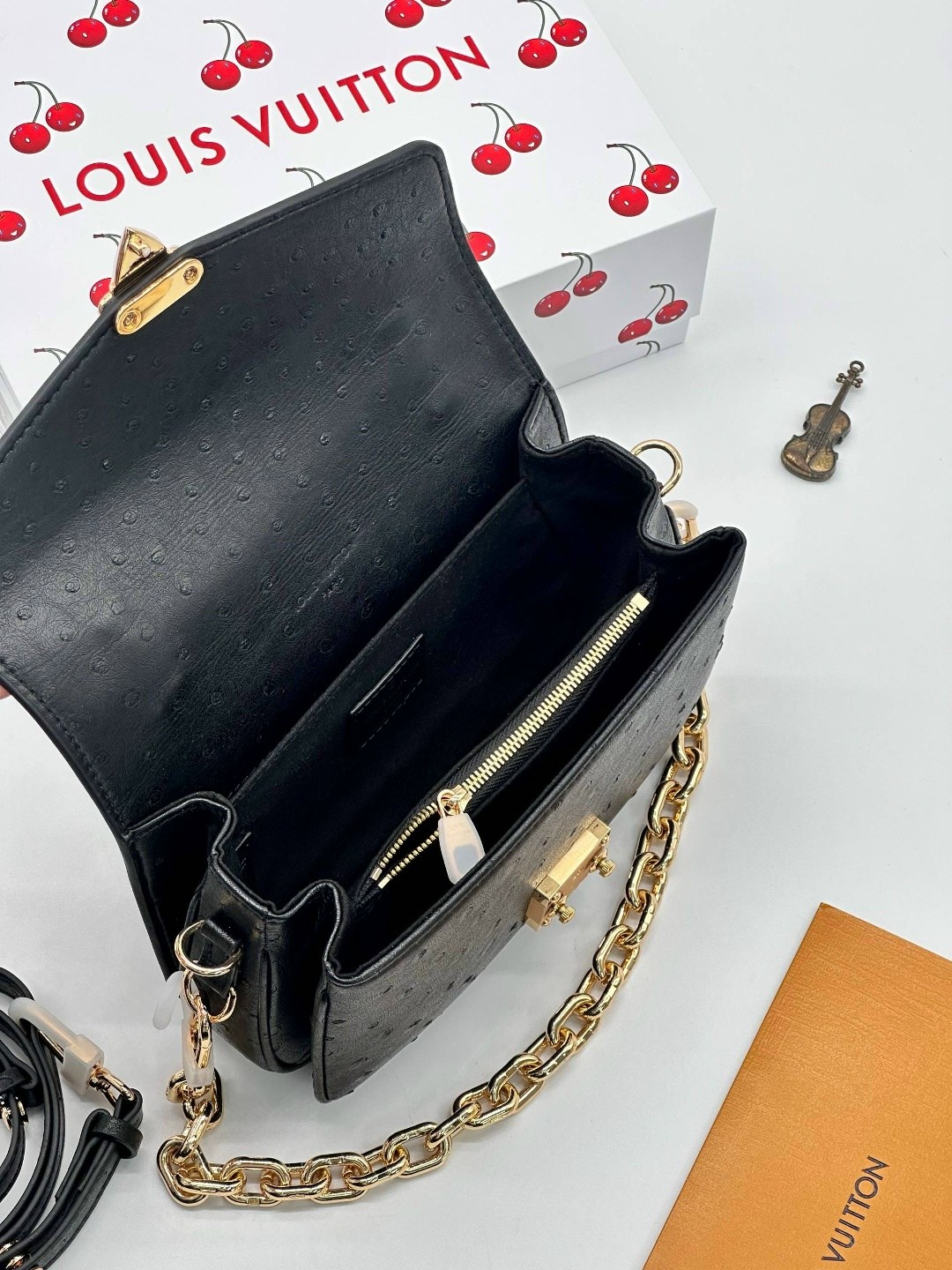 сумка женская louis vuitton,louis vuitton сумка,сумка луи виттон женская черная,женская брендовая сумка,элегантная сумка