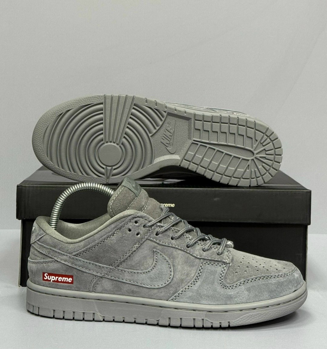 supreme кроссовки,кроссовки,спортивная ,кроссовки nike sb dunk low,