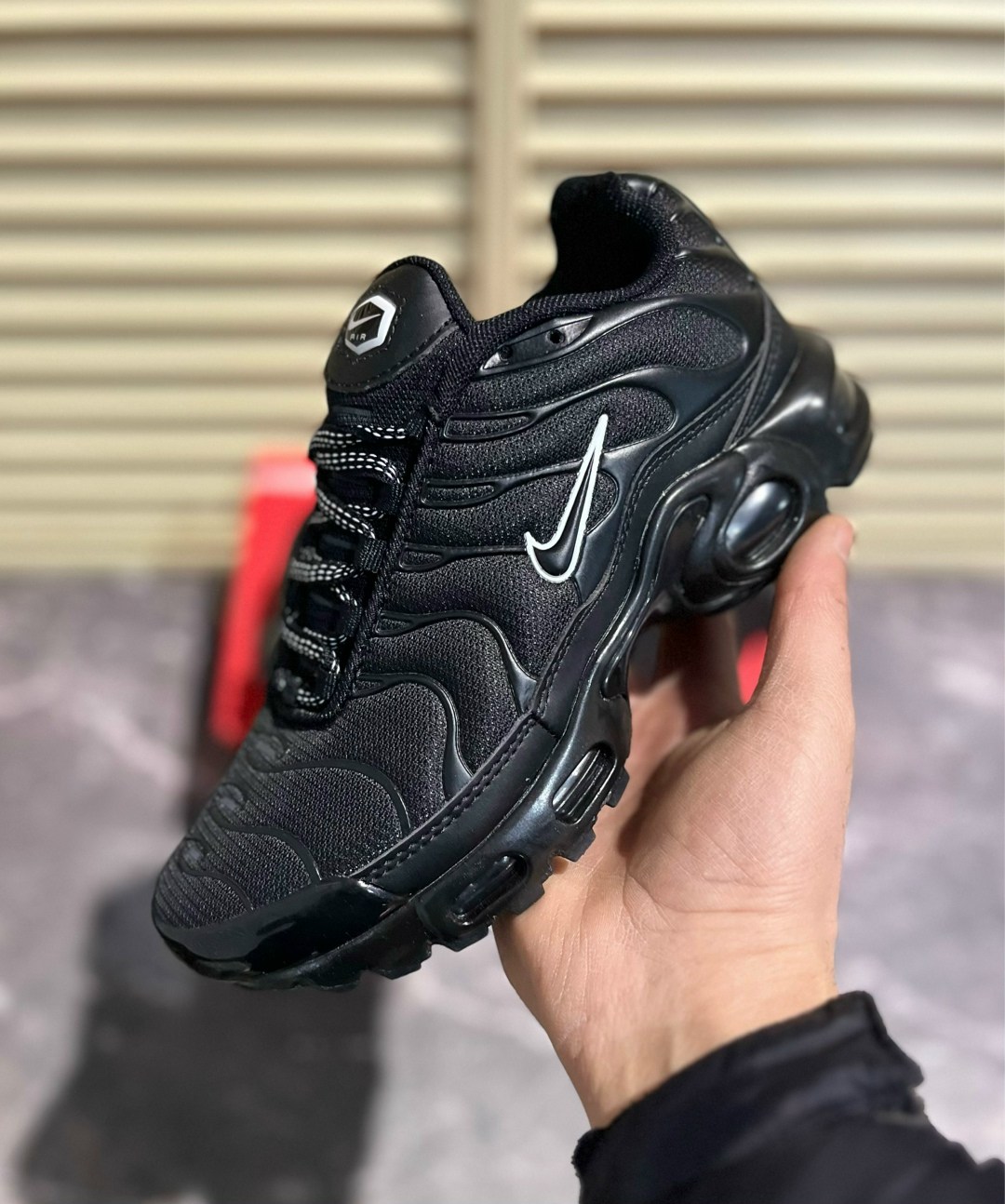 кроссовки nike air max tn plus,кроссовки nike air max tn plus мужские,кроссовки мужские nike air max tn,кроссовки nike air max tn,nike air max plus tn