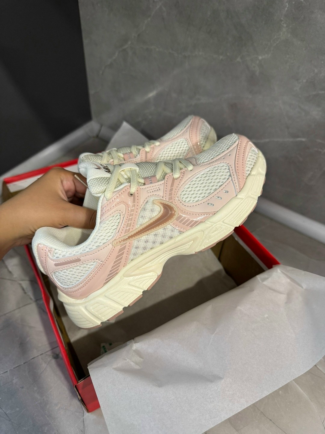 кроссовки,кроссовки nike,женские кроссовки nike,женские кроссовки,кроссовки nike v 5 rnr