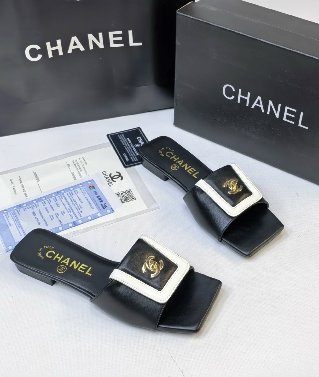 шлепанцы chanel,шлепки шанель,шлепанцы женские chanel,тапочки chanel,босоножки chanel