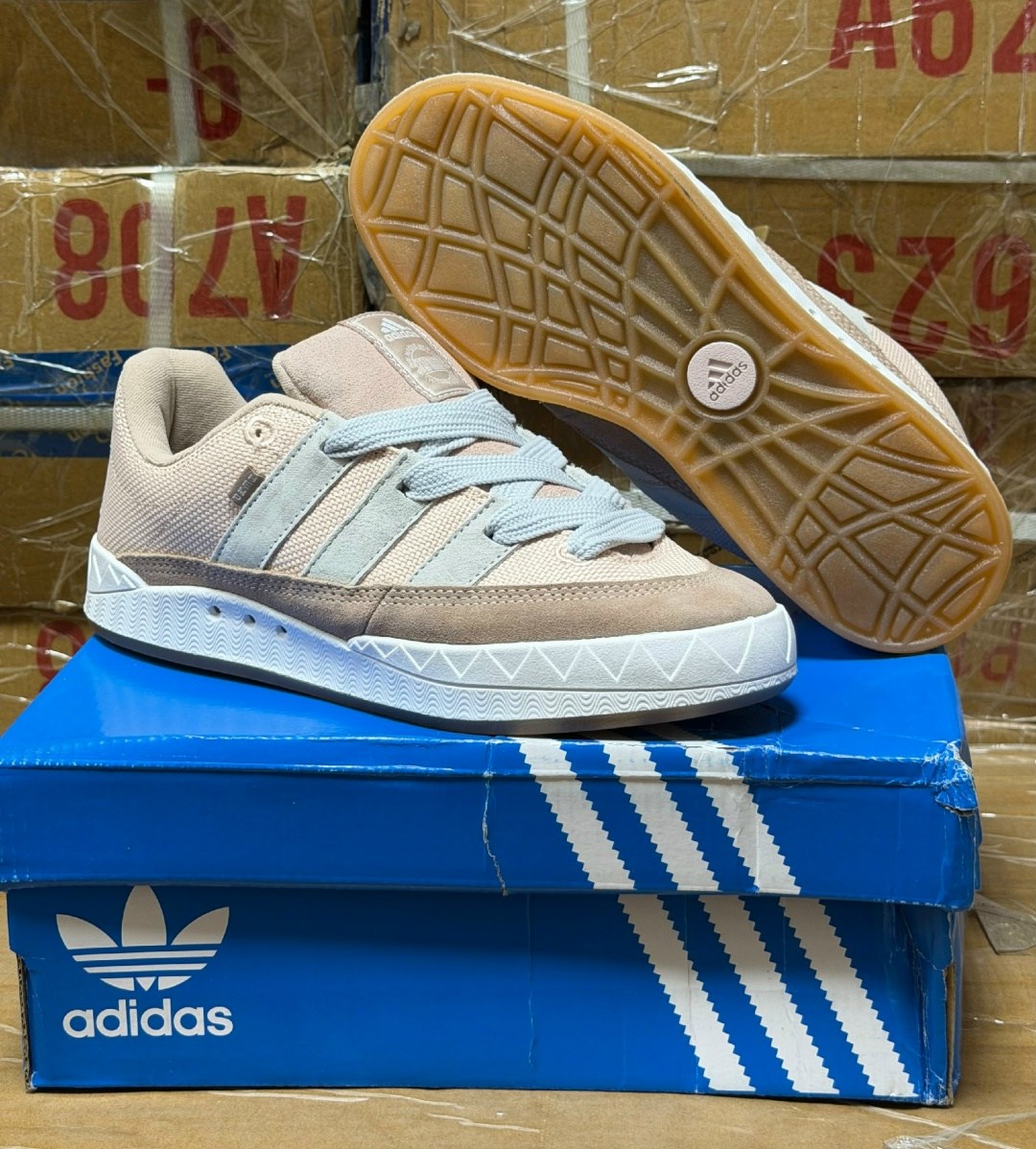 ,кроссовки adidas,кроссовки adidas original,кроссовки мужские женские adidas,кроссовки adidas adimatic