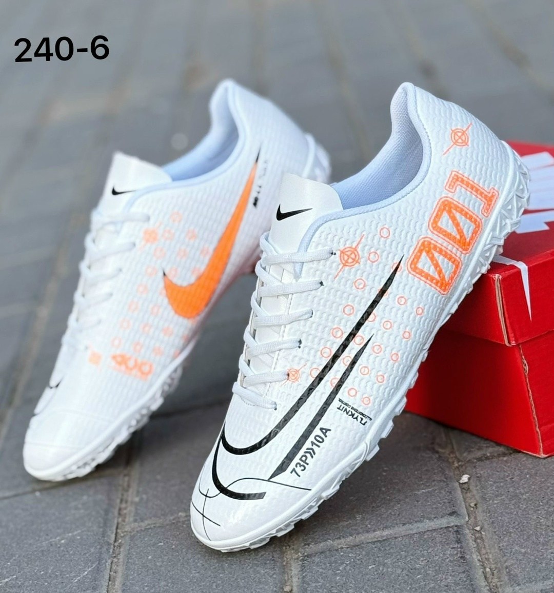 сороконожки nike mercurial,сороконожка для футбола,бутсы футбольные с шипами сороконожки,сороконожки nike,сороконожки найк аир зум