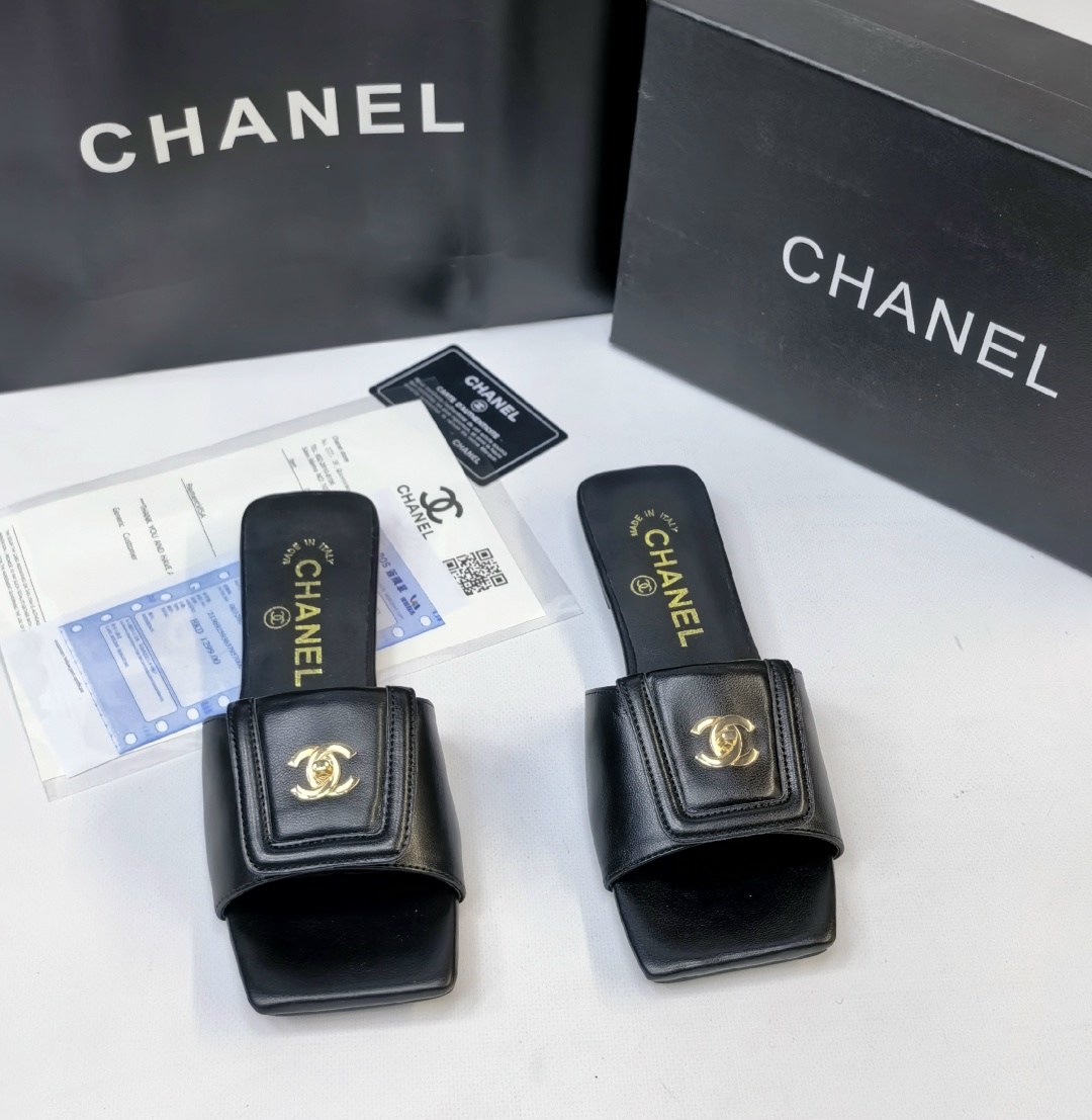 шлепанцы chanel,шлепки шанель,шлепанцы женские chanel,тапочки chanel,босоножки chanel