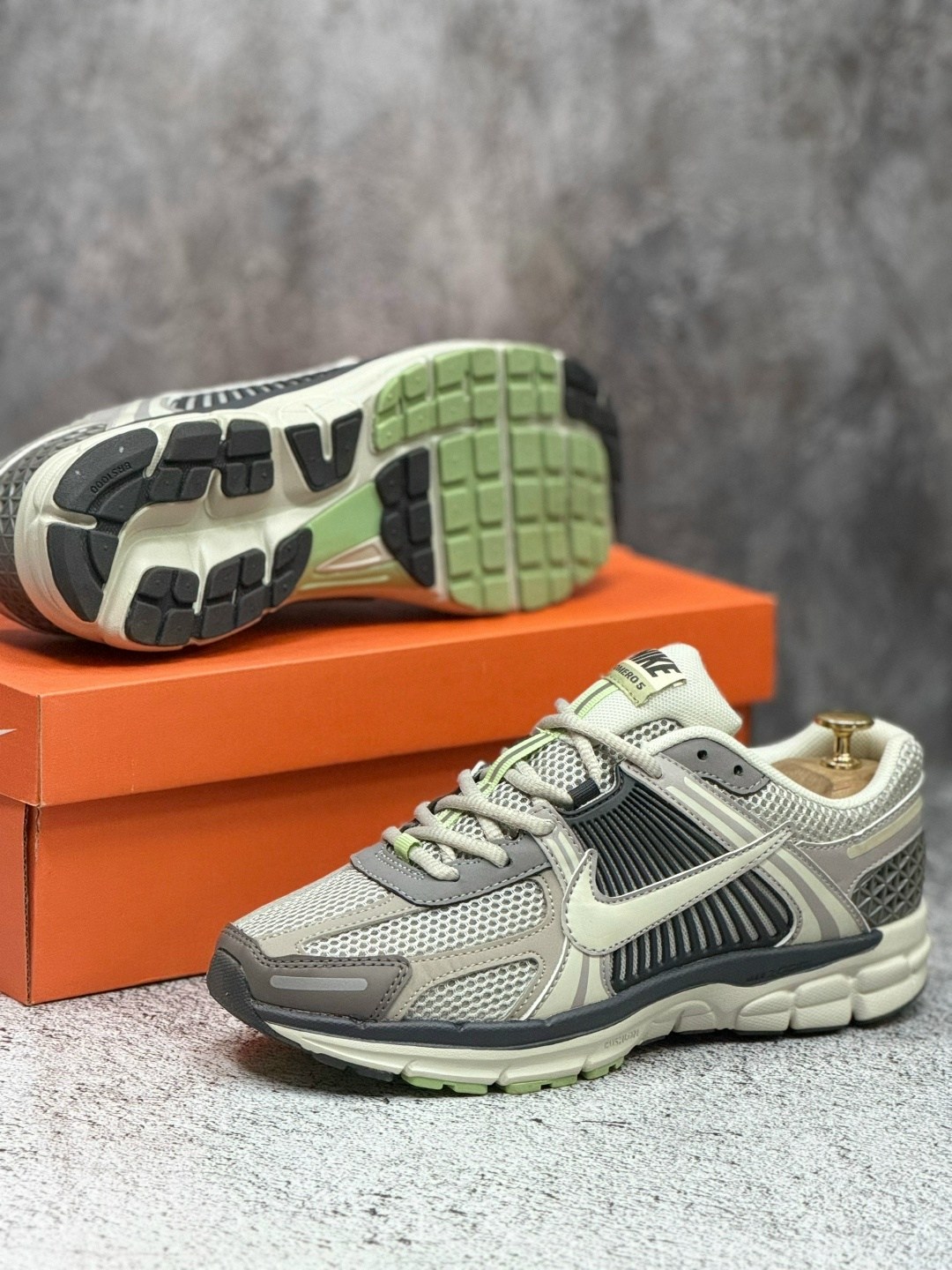 кроссовки nike zoom vomero 5,кроссовки nike air zoom vomero 5,nike air zoom vomero 5,кроссовки,nike zoom vomero 5 sp vast grey