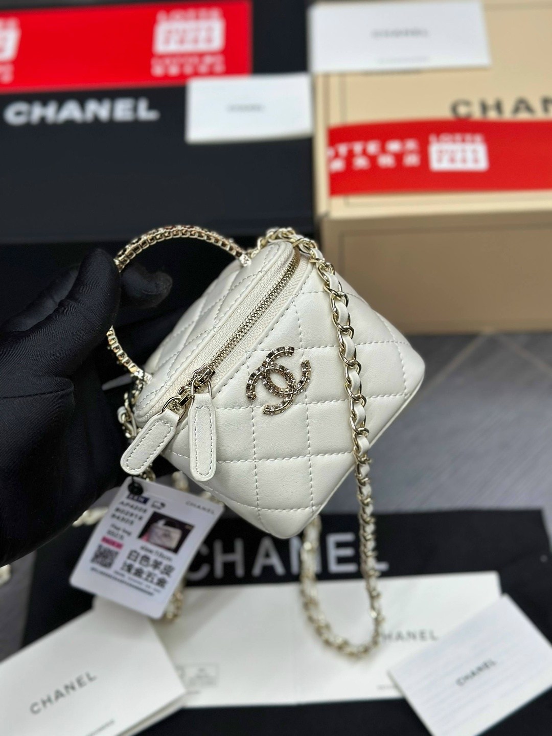 сумка chanel,женская сумка на chanel,chanel сумка на плечо,косметичка сумочка в стиле chanel,chanel сумка для разных образов