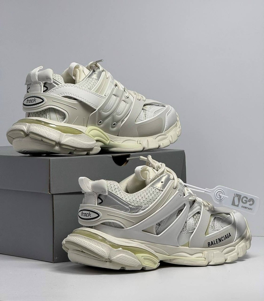 кроссовки balenciaga,кроссовки balenciaga track,кроссовки баленсиага женские оригинал,balenciaga balenciaga,женские кроссовки balenciaga