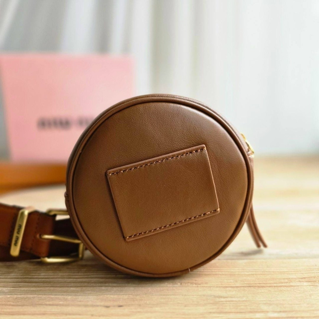 сумка miu miu,сумка женская miu miu,miu miu miu miu,ремень miu miu,пояс miu miu