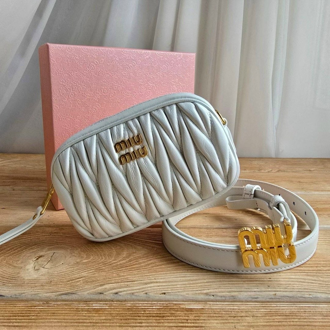 сумка miu miu,сумка miu miu женская,сумочки,сумка miu miu miu miu сумка miu miu,сумка классическая