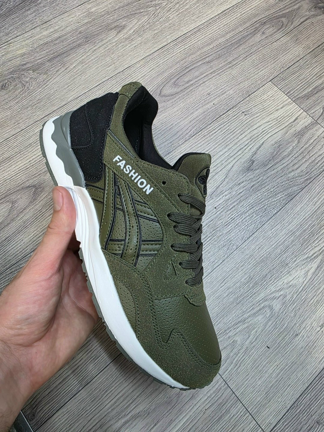 кроссовки adidas zx 750 мужские синие,кроссовки мужские adidas,кроссовки мужские adidas zx 750,кроссовки adidas zx 750,мужские кроссовки