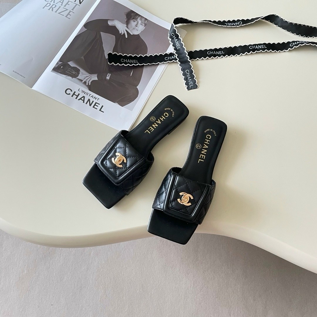 шлепанцы chanel,шлепанцы женские chanel,тапочки женские chanel,тапочки chanel,chanel черные бархатные шлепанцы