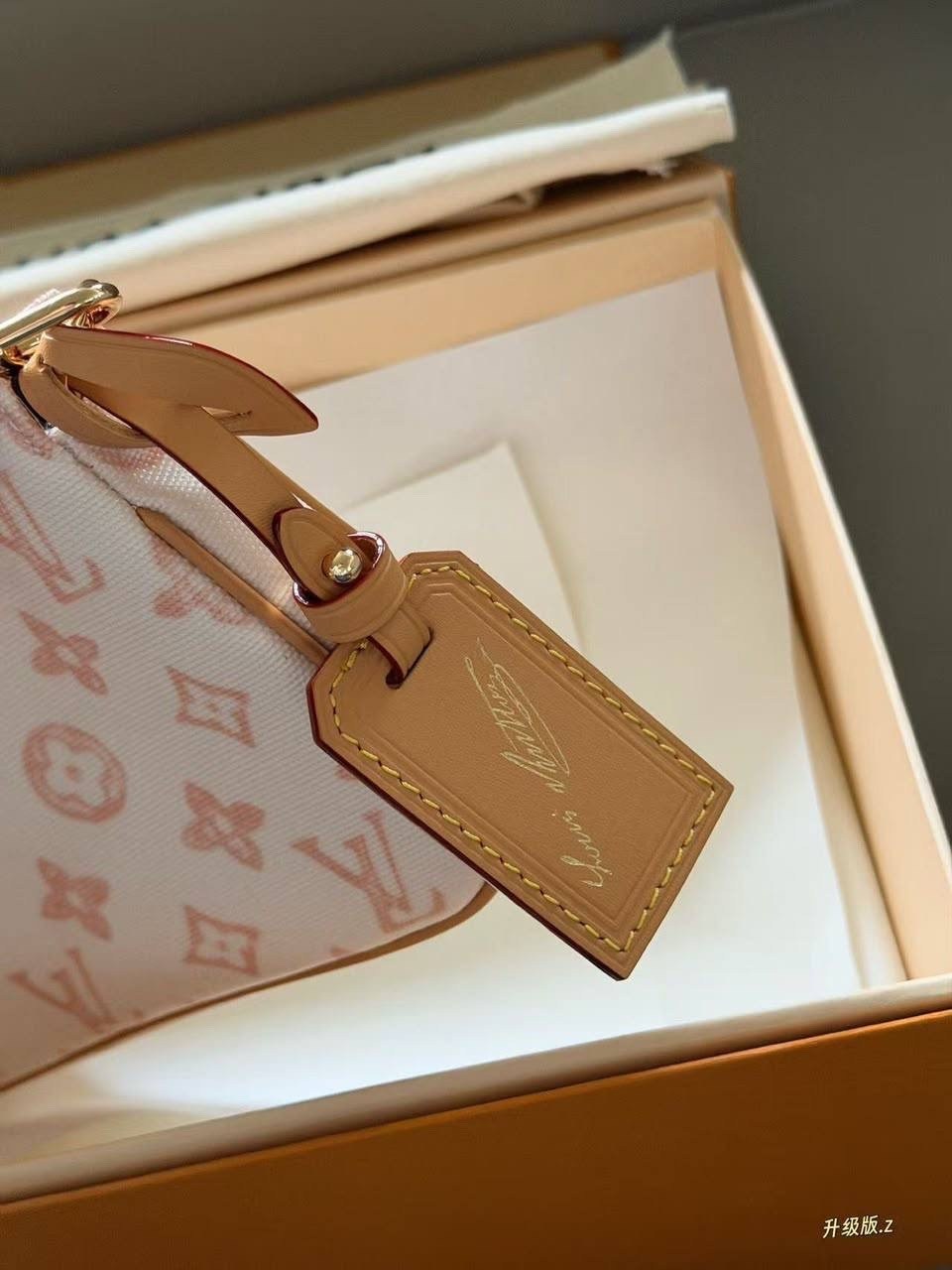 louis vuitton сумка,louis vuitton сумка на плечо,сумка lv louis vuitton подмышка сакура,сумка модная,луи витон женская сумка