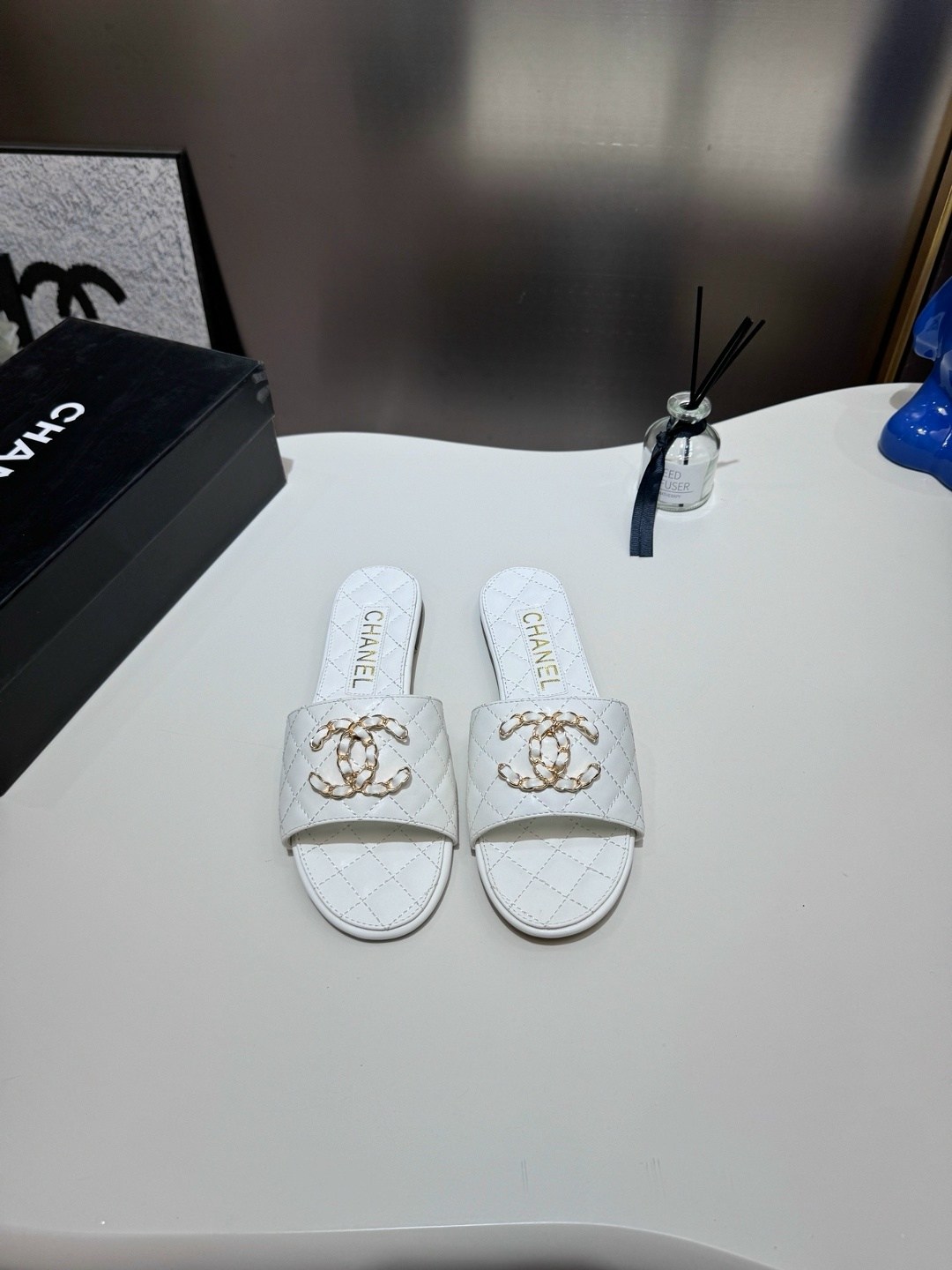 шлепанцы chanel,тапочки женские chanel,тапочки chanel,шлепки шанель,шлёпки женские шанель