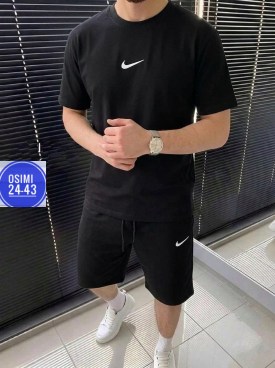 Костюм