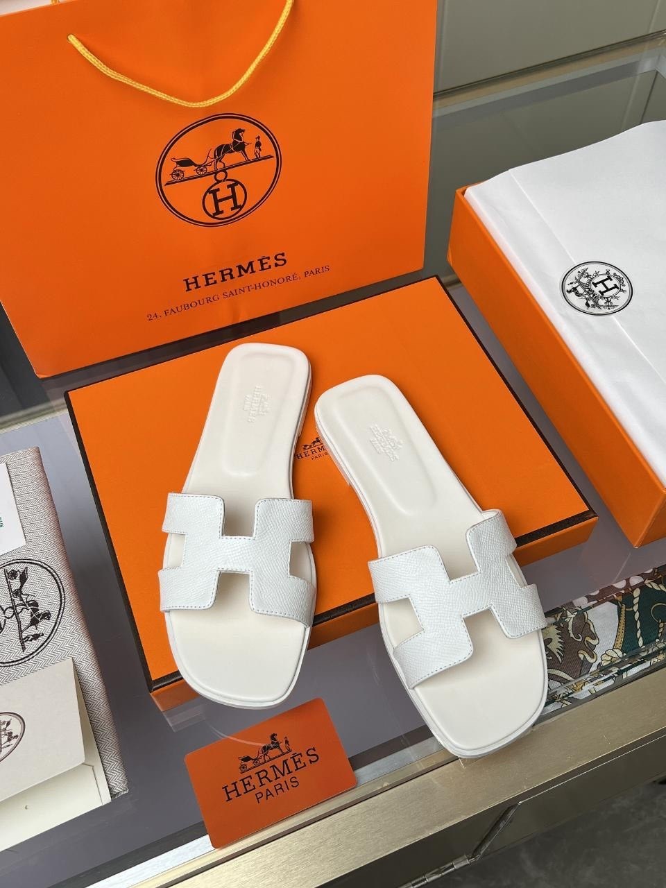 шлепанцы hermes,шлепки hermes,шлепки эрмес оран,женские шлепанцы,кожаные шлепанцы