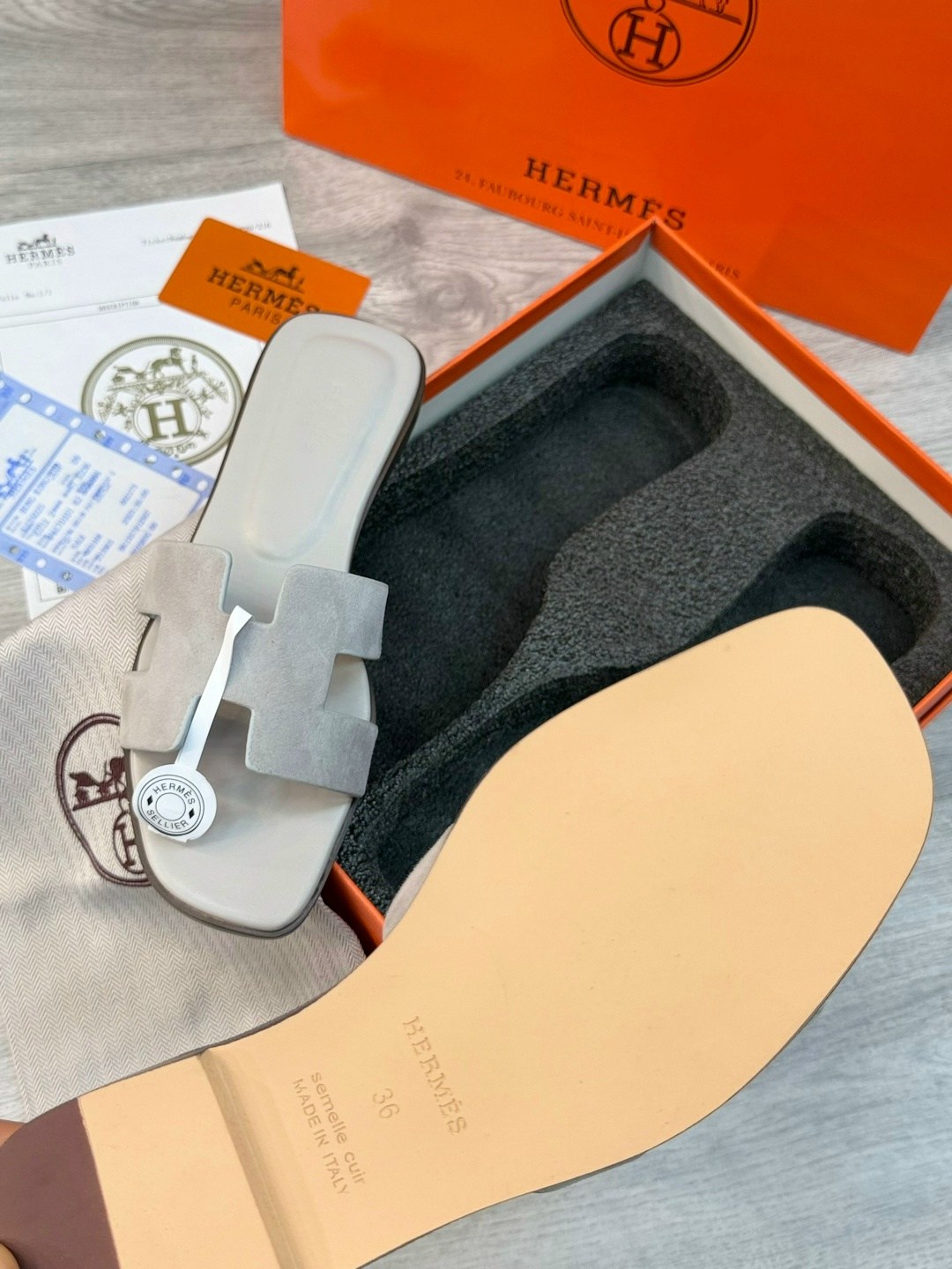 шлепанцы hermes,шлепки hermes женские,шлепки эрмес оран,шлепки эрмес,шлепки hermes
