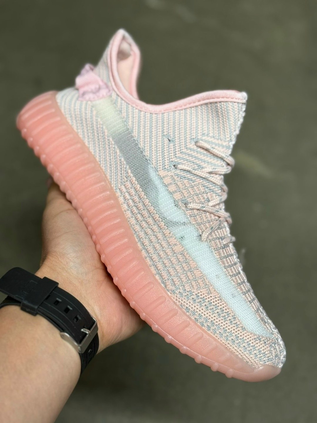 кроссовки adidas yeezy boost,кроссовки adidas yeezy boost 350,adidas yeezy boost,adidas yeezy boost 350 v2 light,adidas yeezy boost 350
