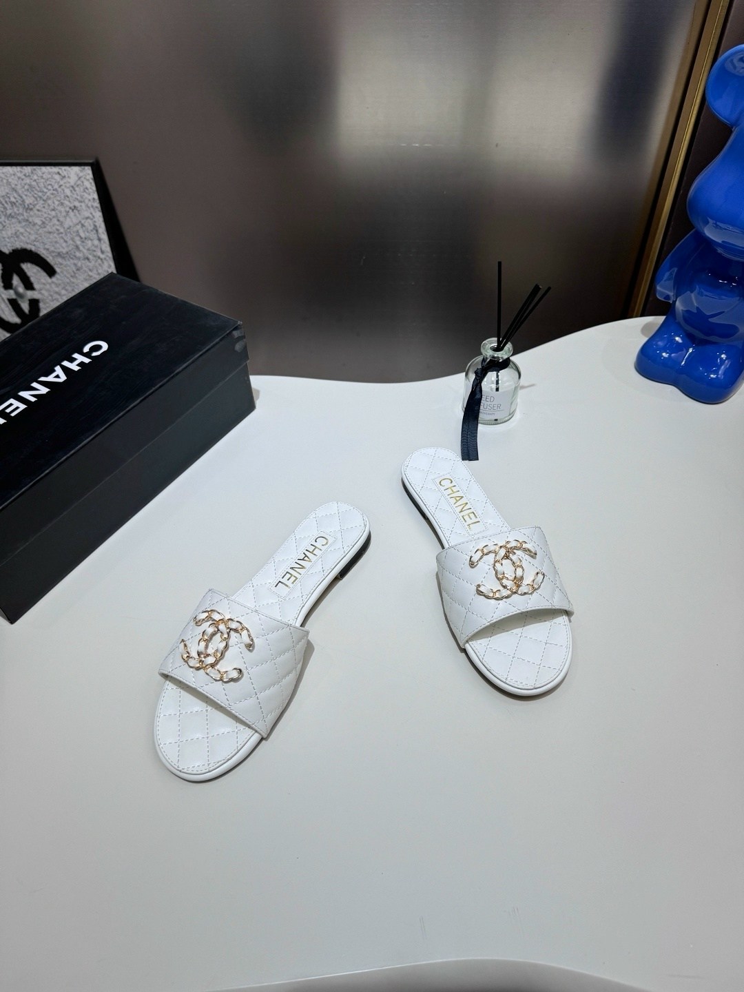 шлепанцы chanel,тапочки женские chanel,тапочки chanel,шлепки шанель,шлёпки женские шанель