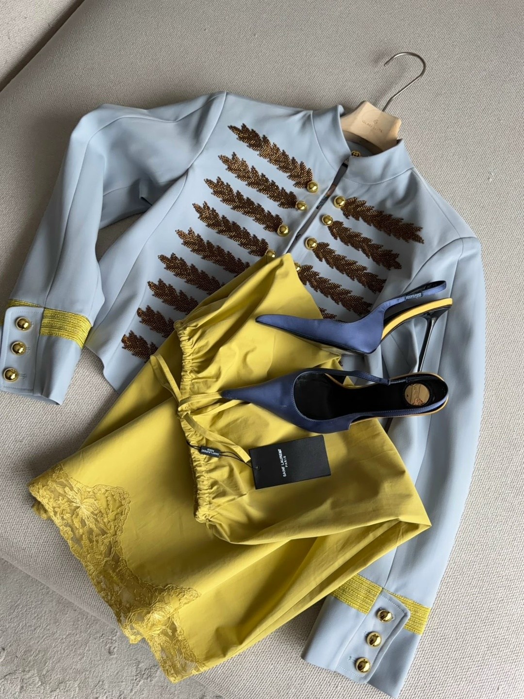жакет balmain гусарский,куртка гусара,жакет в гусарском стиле,пиджак гусарский женский,женский жакет в гусарском стиле