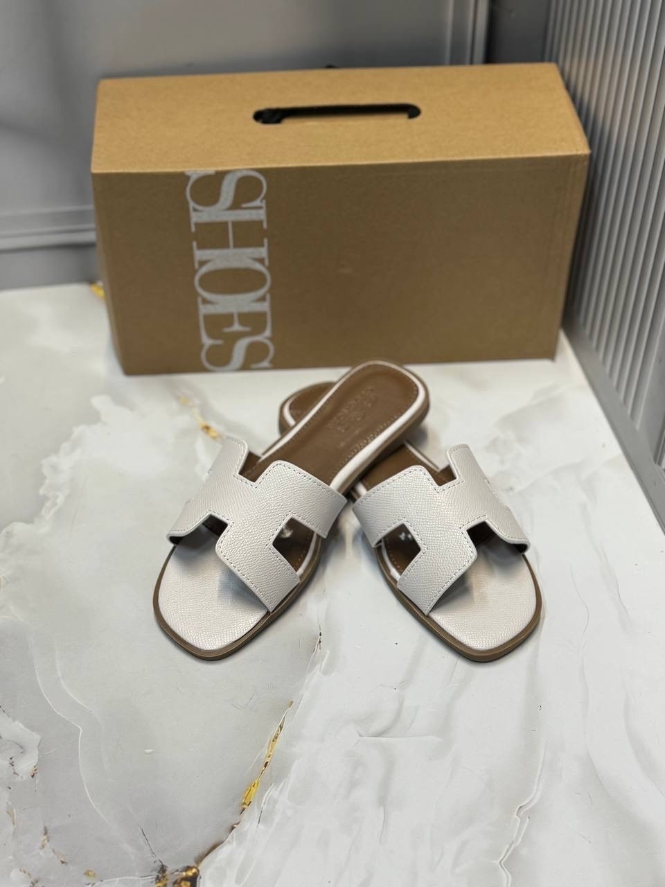 hermes шлепанцы,шлепки hermes женские,шлепанцы гермес коричневые,шлепки hermes,шлепки гермес женские