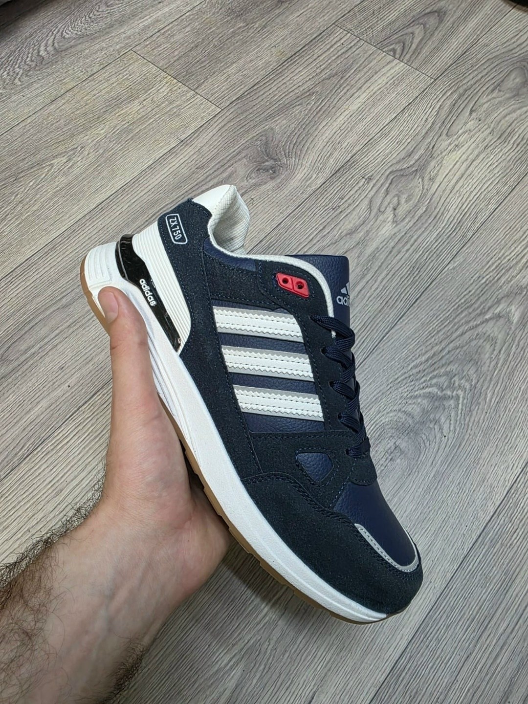 кроссовки adidas zx 750 мужские синие,кроссовки мужские adidas,кроссовки мужские adidas zx 750,кроссовки adidas zx 750,мужские кроссовки