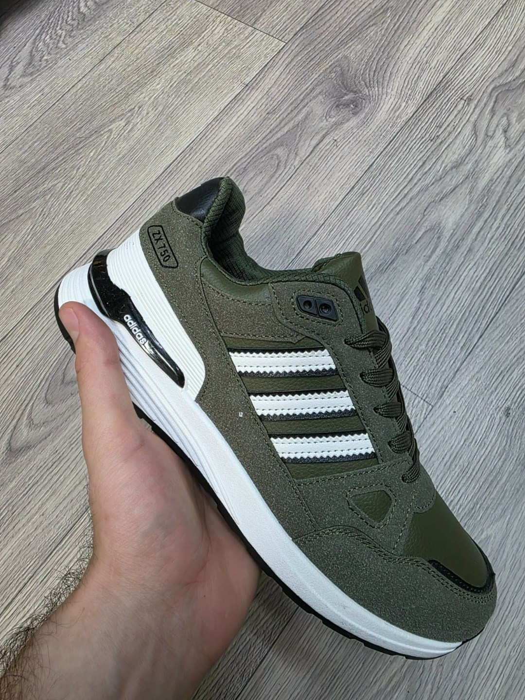 кроссовки adidas zx 750 мужские синие,кроссовки мужские adidas,кроссовки мужские adidas zx 750,кроссовки adidas zx 750,мужские кроссовки