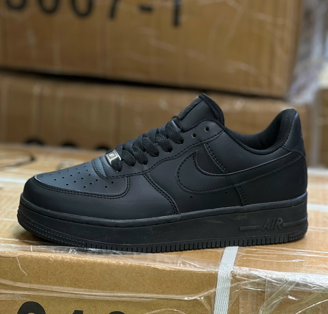 кроссовки nike air force 1 low black,nike air force 1 low black,nike air force 1 low triple black,кроссовки air force 1 nike,мужские кроссовки nike air force 1 black