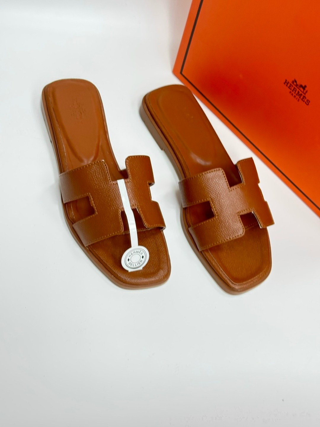 шлепанцы hermes,шлепки hermes женские,шлепки hermes,шлепки эрмес,коричневые шлепки hermes