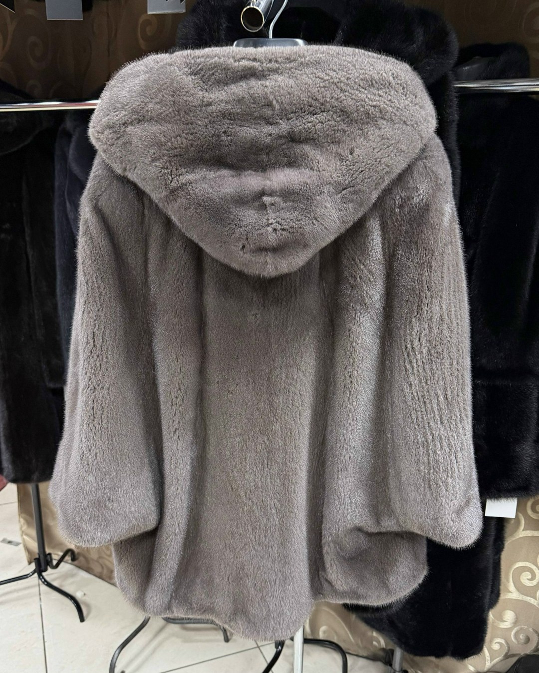 норковые шубы,шуба норковая с капюшоном,шуба,шуба с капюшоном,шуба норка