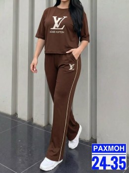 Костюм