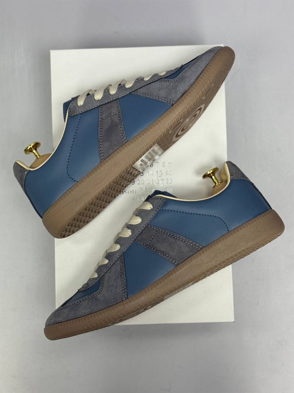 кроссовки maison margiela replica,кроссовки maison margiela,кроссовки maison margiela replica low top,синие реплики кроссовки maison margiela,maison margiela blue replica sneakers