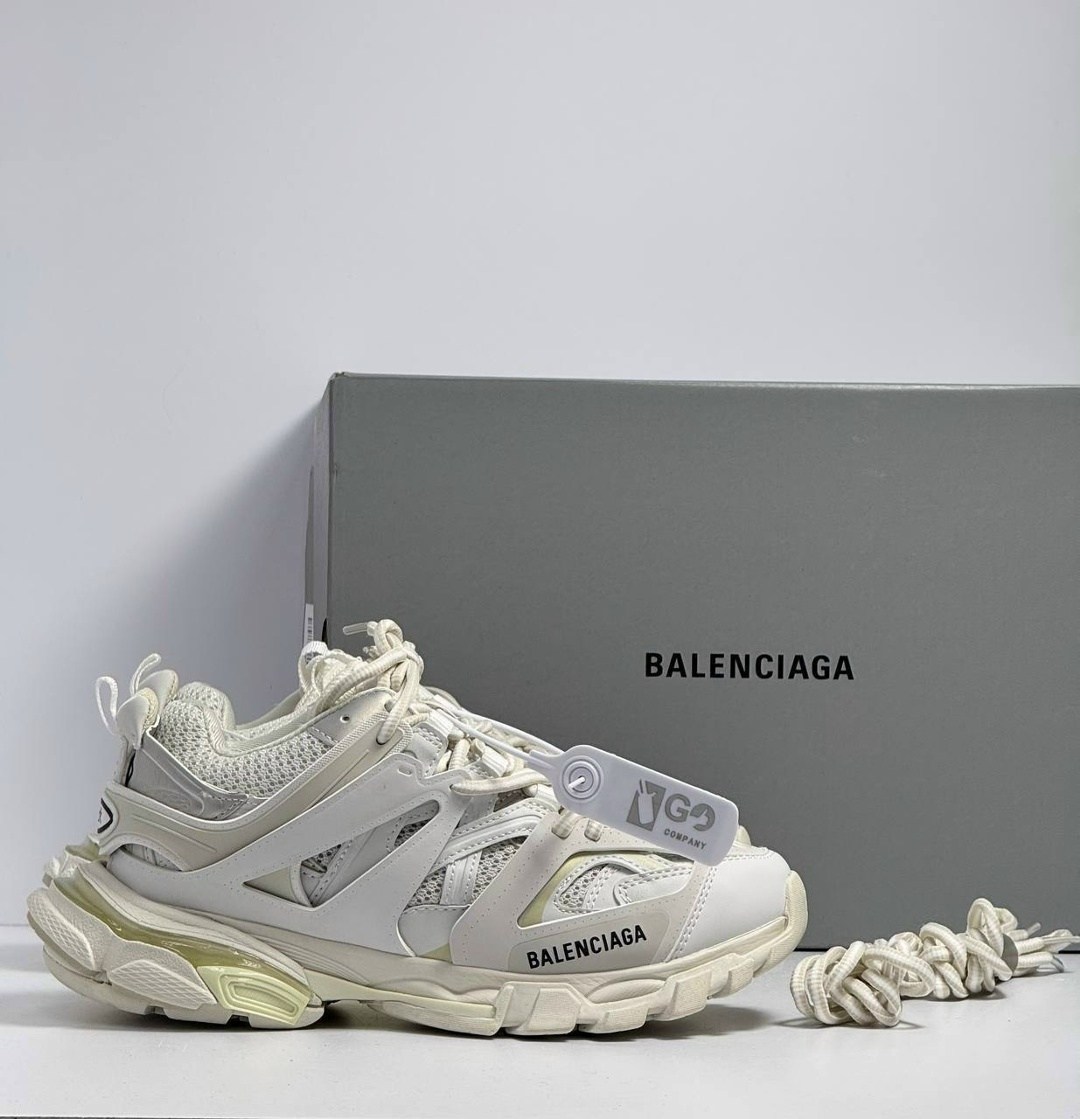 кроссовки balenciaga,кроссовки balenciaga track,кроссовки баленсиага женские оригинал,balenciaga balenciaga,женские кроссовки balenciaga