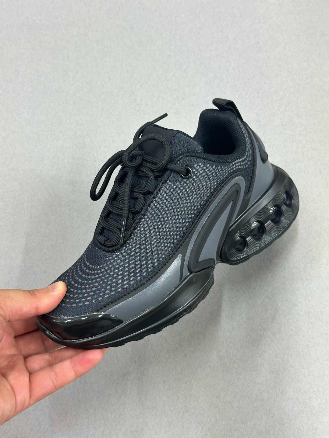 кроссовки,кроссовки nike air max dn,кроссовки модные,стильные кроссовки,кроссовки женскиe