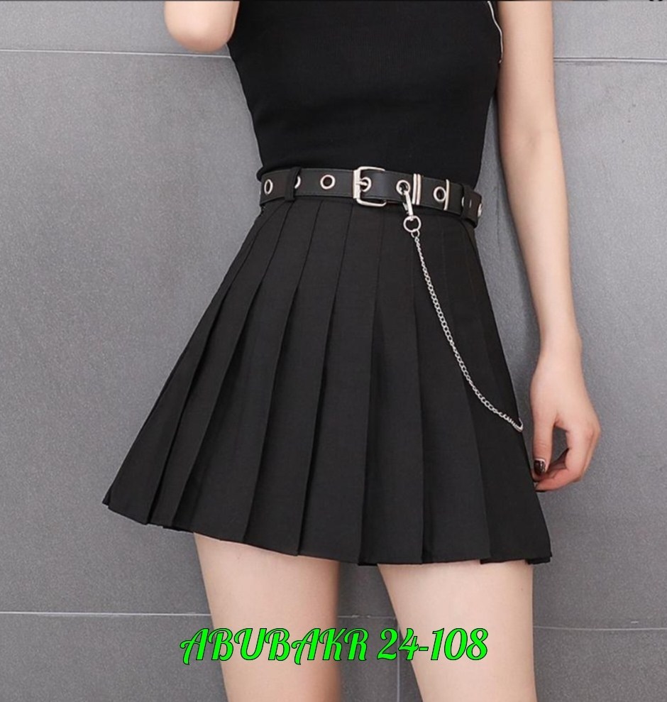 плиссированная мини юбка с aliexpress черная,юбка с цепью,черная плиссированная корейская юбка,черная плиссированная юбка с поясом-цепочкой в стиле панк-рок,черная плиссированная юбка с поясом-цепочко