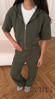 Костюм